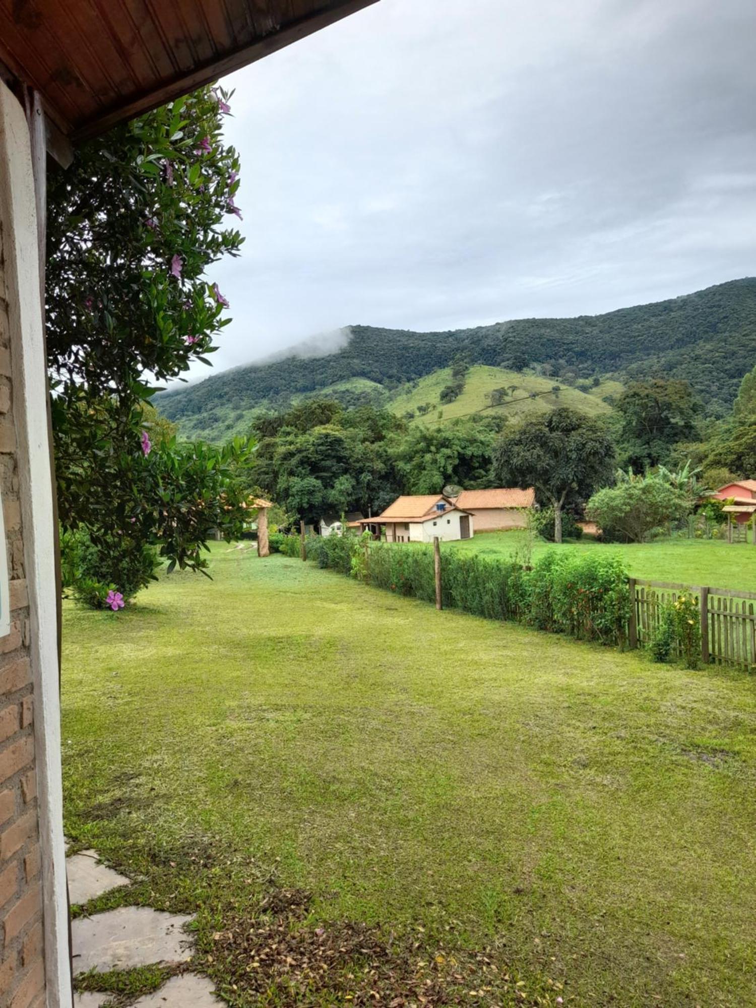 Recanto das Flores São Tomé das Letras Habitación foto